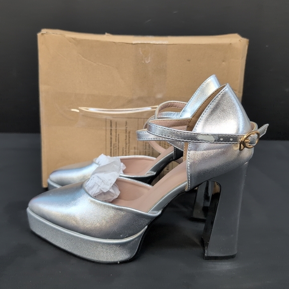 Shein Women\'s Hollow Out Chunky High Heels Buckle Pumps 7 Silver main image 3